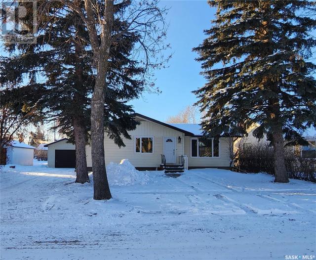 581 Manitoba Street, House detached with 4 bedrooms, 2 bathrooms and null parking in Melville SK | Image 1