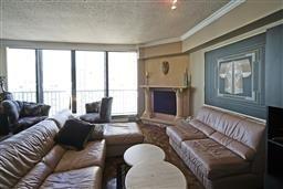 2837 - 33 Harbour Sq, Condo with 2 bedrooms, 2 bathrooms and 1 parking in Toronto ON | Image 1