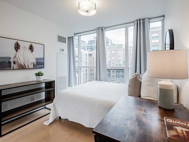 1103 - 320 Richmond St E, Condo with 2 bedrooms, 2 bathrooms and 1 parking in Toronto ON | Image 6