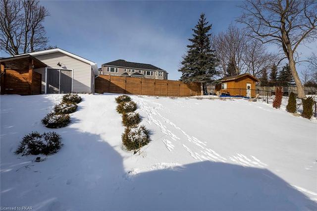 1365 White Crescent, House detached with 5 bedrooms, 3 bathrooms and null parking in Peterborough ON | Image 29