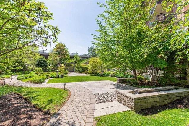 201 - 111 Forsythe St, Condo with 2 bedrooms, 2 bathrooms and 1 parking in Oakville ON | Image 32