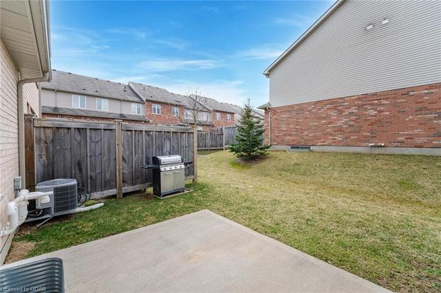 19 - 19 Summerfield Drive, House attached with 3 bedrooms, 3 bathrooms and 2 parking in Guelph ON | Image 32