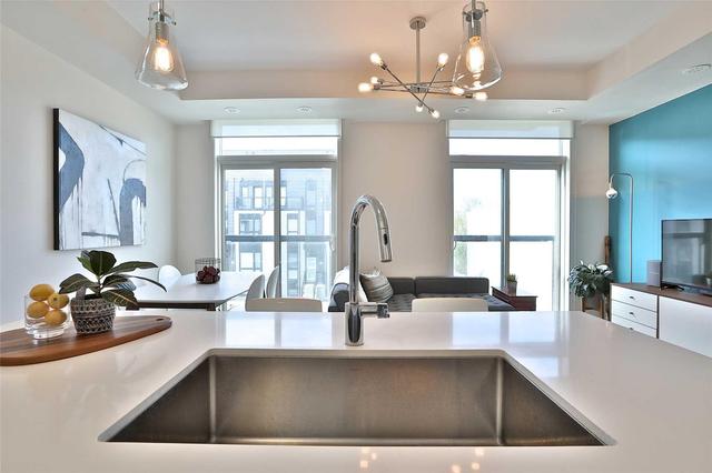 Th10 - 51 Florence St, Townhouse with 2 bedrooms, 2 bathrooms and 1 parking in Toronto ON | Image 3