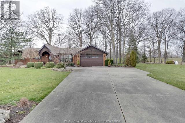 2225 Big Creek Road, House detached with 3 bedrooms, 2 bathrooms and null parking in Lakeshore ON | Image 3