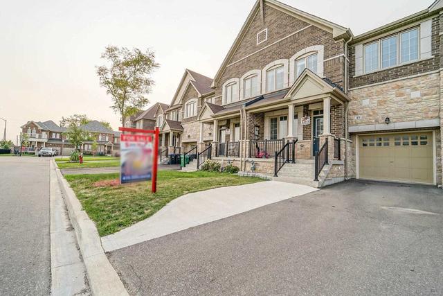 49 Zelda Rd, House attached with 4 bedrooms, 3 bathrooms and 3 parking in Brampton ON | Image 1
