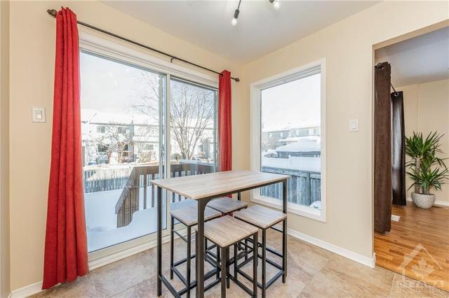 780 Hancock Crescent, Townhouse with 3 bedrooms, 3 bathrooms and 3 parking in Ottawa ON | Image 6