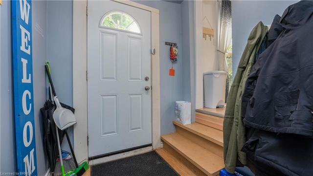 150 Catharine Avenue, House detached with 2 bedrooms, 1 bathrooms and 1 parking in Brantford ON | Image 9