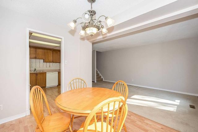 34 Scarsdale Crt, House attached with 3 bedrooms, 2 bathrooms and 2 parking in Brampton ON | Image 6