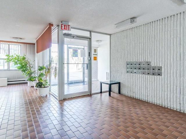 602 - 315 Dixon Rd, Condo with 3 bedrooms, 2 bathrooms and 1 parking in Toronto ON | Image 25