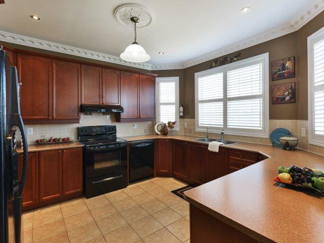 18 Catchfly Cres, House detached with 4 bedrooms, 5 bathrooms and 4 parking in Brampton ON | Image 6