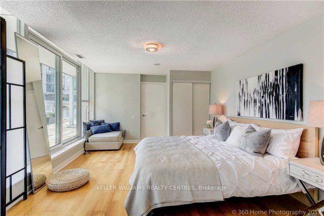 205 - 2067 Lake Shore Blvd W, Condo with 2 bedrooms, 2 bathrooms and 2 parking in Toronto ON | Image 5