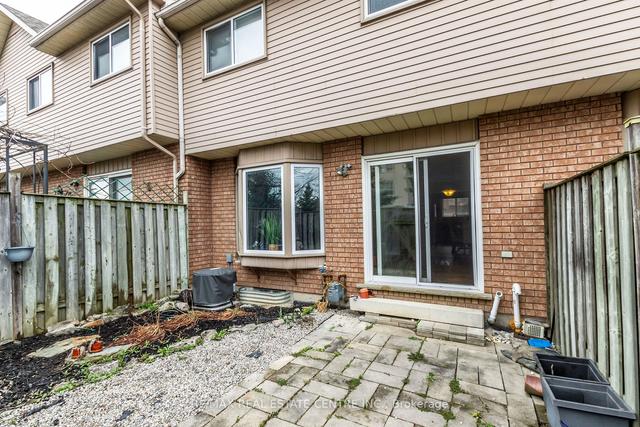 11 - 1475 Upper Gage Ave, Townhouse with 3 bedrooms, 4 bathrooms and 1 parking in Hamilton ON | Image 31