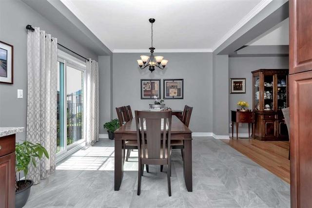 15 Richwood St, House detached with 3 bedrooms, 4 bathrooms and 4 parking in Toronto ON | Image 5