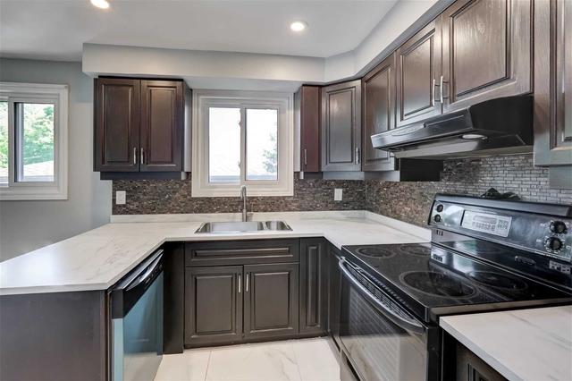 2686 Sherhill Dr, House semidetached with 3 bedrooms, 3 bathrooms and 3 parking in Mississauga ON | Image 40
