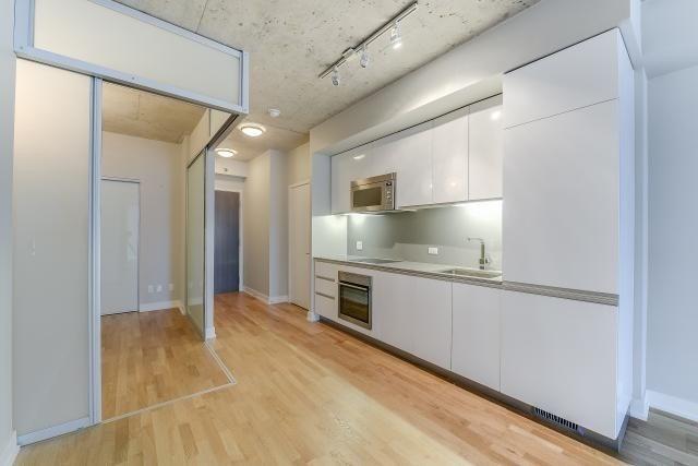 617 - 20 Gladstone Ave, Condo with 2 bedrooms, 2 bathrooms and 1 parking in Toronto ON | Image 8