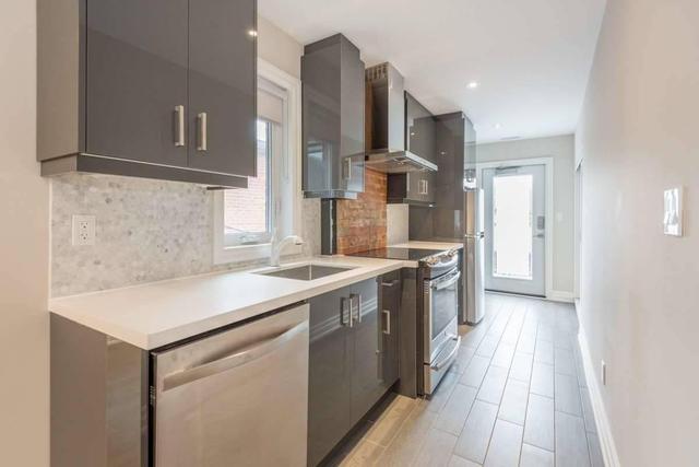 710 Ossington Ave, House detached with 3 bedrooms, 3 bathrooms and 2 parking in Toronto ON | Image 9