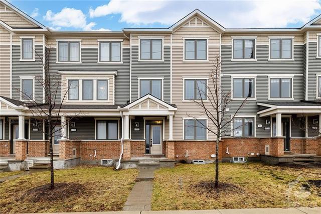 1722 Maple Grove Road, Townhouse with 4 bedrooms, 4 bathrooms and 2 parking in Ottawa ON | Image 1