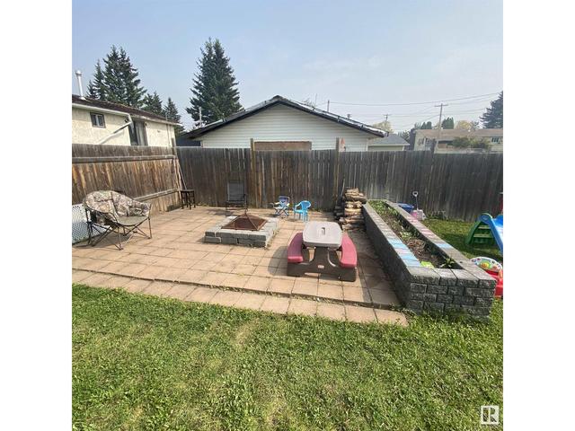 5311 49 Av, House detached with 4 bedrooms, 2 bathrooms and 3 parking in Glendon AB | Image 24