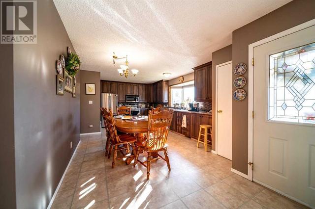 4436 54 Avenue, House detached with 5 bedrooms, 2 bathrooms and 3 parking in Provost AB | Image 7