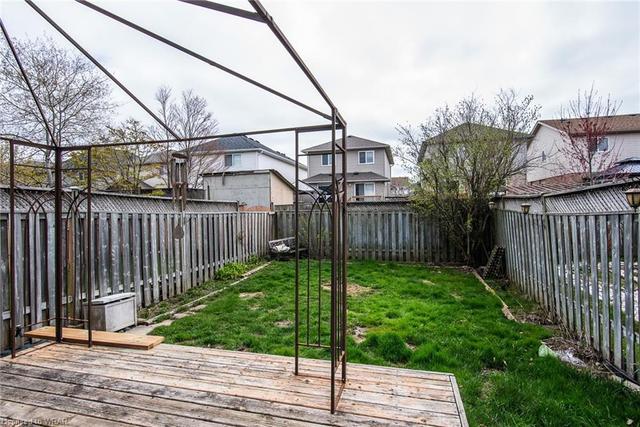 212 Activa Avenue E, House attached with 3 bedrooms, 1 bathrooms and 2 parking in Kitchener ON | Image 31