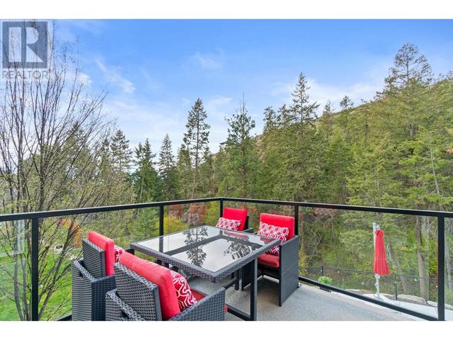 200 Lost Creek Court, House detached with 5 bedrooms, 3 bathrooms and 4 parking in Kelowna BC | Image 19