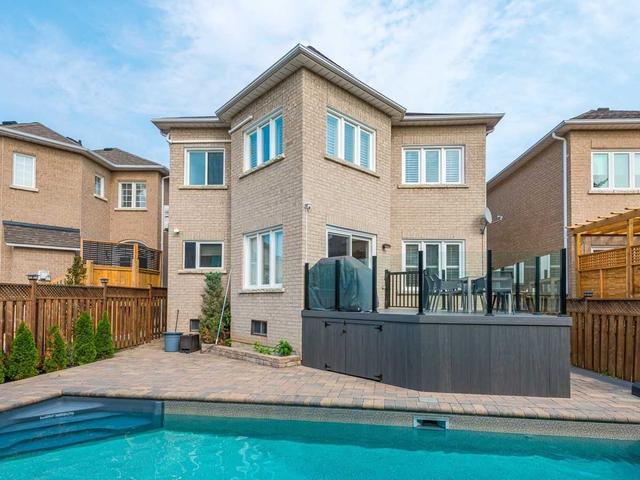 104 Macarthur Dr, House detached with 4 bedrooms, 5 bathrooms and 4 parking in Vaughan ON | Image 24
