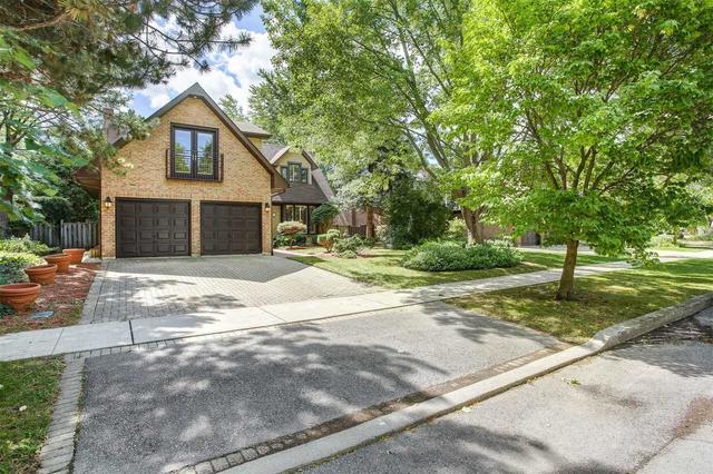 13 Fernside Crt N, House detached with 4 bedrooms, 4 bathrooms and 4 parking in Toronto ON | Image 12