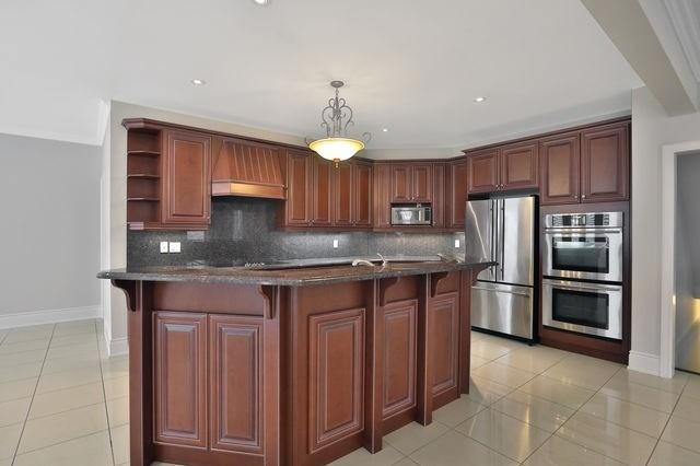 2271 Lyndhurst Dr, House detached with 4 bedrooms, 4 bathrooms and 2 parking in Oakville ON | Image 7