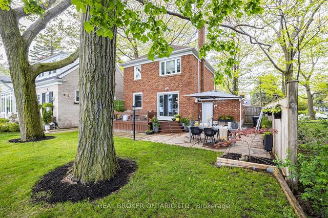 33 Crescentwood Rd, House detached with 3 bedrooms, 2 bathrooms and 4 parking in Toronto ON | Image 21