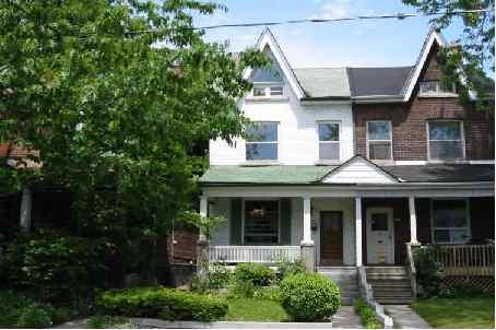124 Riverdale Ave, House semidetached with 2 bedrooms, 3 bathrooms and null parking in Toronto ON | Image 1