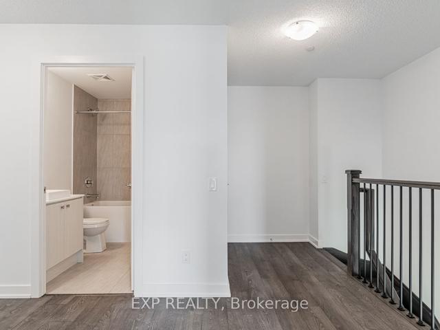 119 - 251 Manitoba St, Townhouse with 2 bedrooms, 3 bathrooms and 1 parking in Toronto ON | Image 11