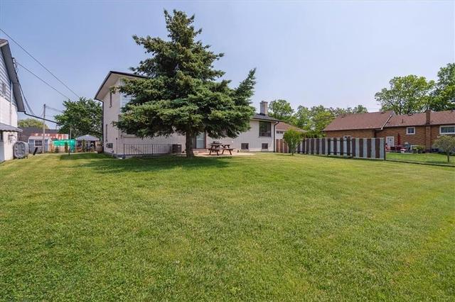 251 Green Mountain Road E, House detached with 4 bedrooms, 3 bathrooms and 30 parking in Hamilton ON | Image 38