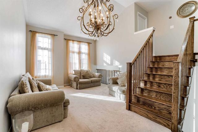258 Schreyer Cres, House detached with 4 bedrooms, 3 bathrooms and 3 parking in Milton ON | Image 19
