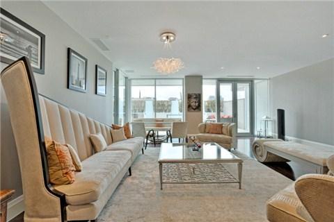 1101 - 155 Cumberland St, Condo with 2 bedrooms, 3 bathrooms and 2 parking in Toronto ON | Image 4