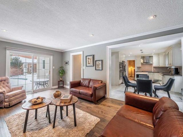 2098 Mississauga Rd, House detached with 4 bedrooms, 5 bathrooms and 8 parking in Mississauga ON | Image 9