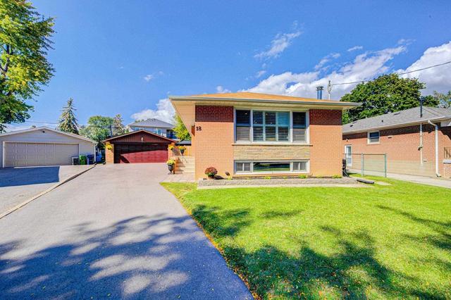 18 Hagersville Crt, House detached with 3 bedrooms, 2 bathrooms and 8 parking in Toronto ON | Image 12