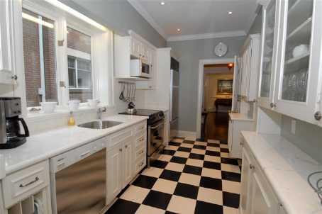 158 Glenrose Ave, House detached with 3 bedrooms, 2 bathrooms and 2 parking in Toronto ON | Image 5