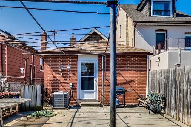 445 Westmount Ave, House detached with 2 bedrooms, 2 bathrooms and 1 parking in Toronto ON | Image 26