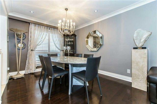 49 Trehorne Dr, House detached with 3 bedrooms, 3 bathrooms and 3 parking in Toronto ON | Image 4