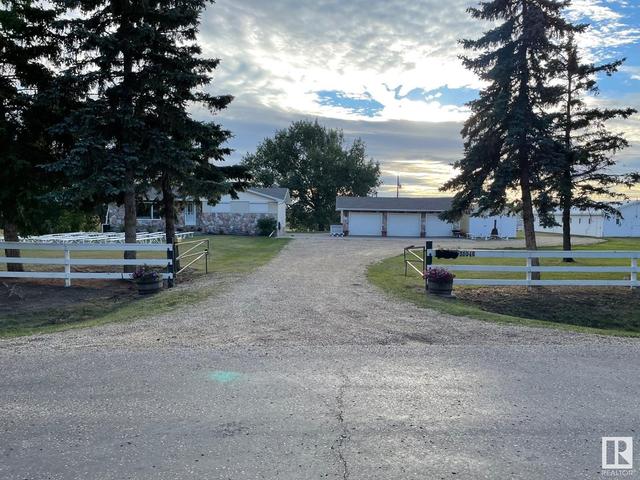 51046 Rge Rd 224, House detached with 4 bedrooms, 2 bathrooms and null parking in Strathcona County AB | Image 49