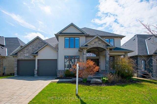 215 Pebblecreek Walk, House detached with 4 bedrooms, 4 bathrooms and 7 parking in London ON | Image 1