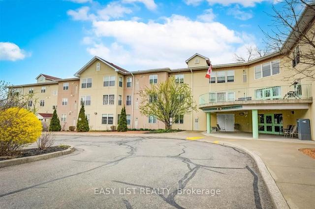 311 - 8 Huron St, Condo with 2 bedrooms, 2 bathrooms and 1 parking in Kawartha Lakes ON | Image 1