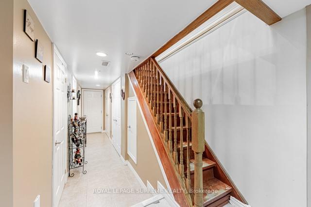 399 Symington Ave, House semidetached with 3 bedrooms, 3 bathrooms and 2 parking in Toronto ON | Image 24