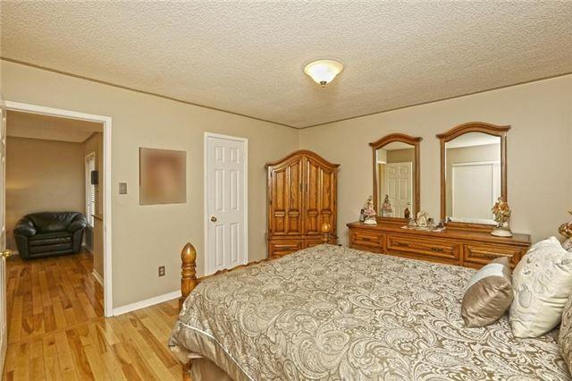 141 Springview Dr, House detached with 1 bedrooms, 2 bathrooms and 4 parking in Brampton ON | Image 11