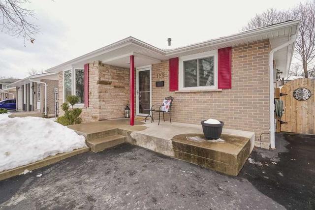 129 Mccraney St W, House detached with 3 bedrooms, 2 bathrooms and 3 parking in Oakville ON | Image 32