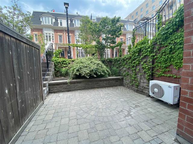 th31 - 11 Niagara St, Townhouse with 1 bedrooms, 1 bathrooms and 0 parking in Toronto ON | Image 2