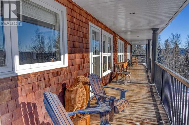 wrap around deck faces the view | Image 42
