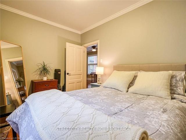 15 Southgate St, House detached with 2 bedrooms, 1 bathrooms and 2 parking in London ON | Image 11