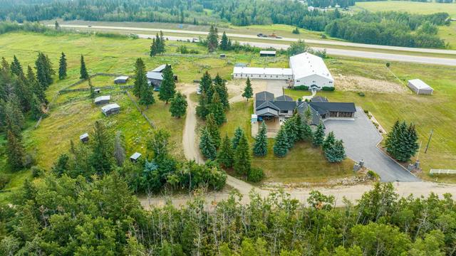 39225 Range Road 274 Range, House detached with 4 bedrooms, 4 bathrooms and 3 parking in Red Deer County AB | Image 39
