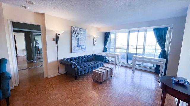 301 - 10 Torresdale Ave, Condo with 2 bedrooms, 2 bathrooms and 1 parking in Toronto ON | Image 5